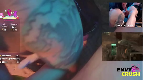 Gamer girl in kitty bikini drools all over his cock 