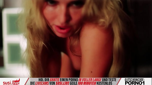 Heißer_Striptease von_blondem_Susi Live Camgirl