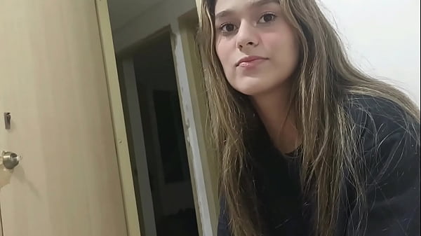 mi hermanastra llega aburrida y me la follo por diversi?n