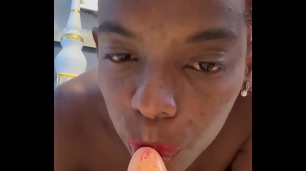 Probando mis nuevos juguetes 