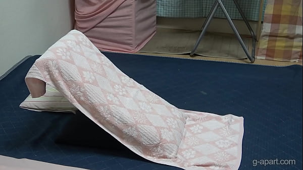 Nonton Tall Japanese Girl Gets Excited By Masturbating That She Strips Naked And Loses Control thumbnail