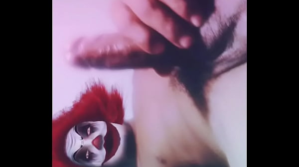 Nonton Guy Masturbating thumbnail