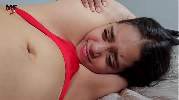 Red bikini and dangerous scissorholds 