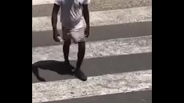 Play MP4 - Por eso no uso shorts