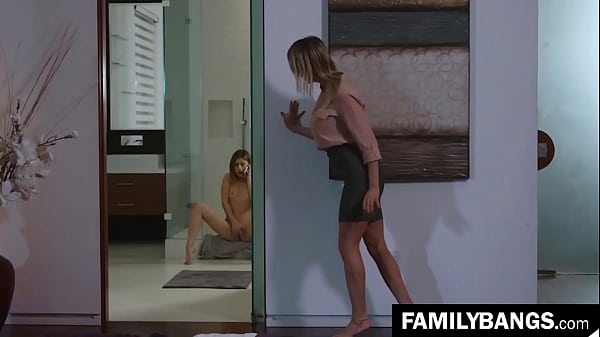 Stepdaughter Catched in the Bath Floor ⭐ FamilyBangs.com 