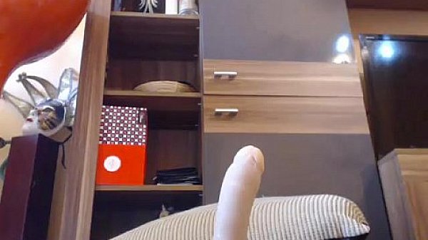 Nonton Glamour&ouml;s B. Spielen - Chat Cam To Cam Free 12 thumbnail