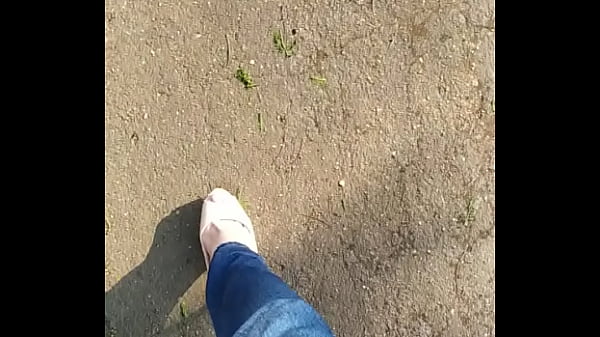 Walking on peeptoe shoes in public