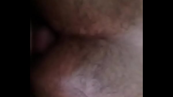 Me coje mi amigo maduro