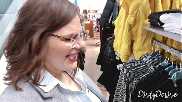 Play MP4 - Sarah Sota Sucks My Dick In A Room While Having Her Pussy Controlled