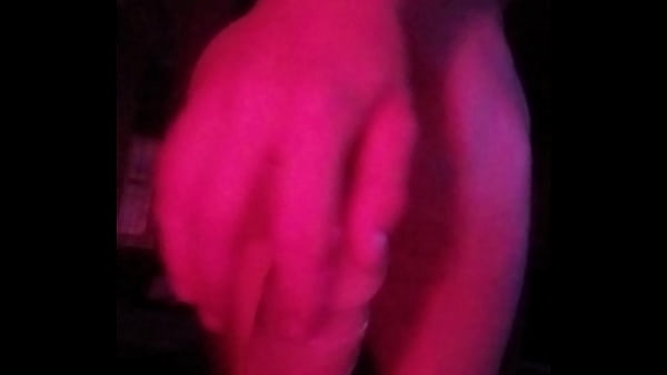 Nonton Using Favorite Toy thumbnail