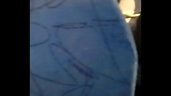 BUS FUN DRKANJE KURCA U BUS