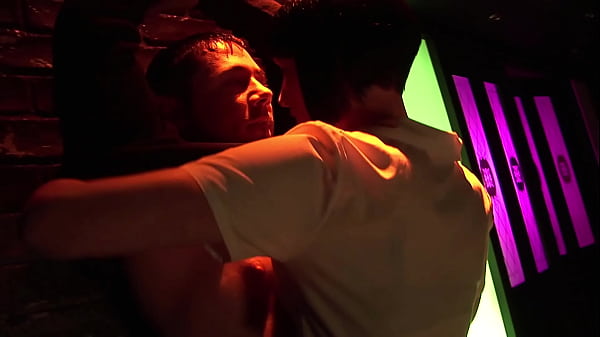 Nonton Getting A Blowjob And Pussy After The Club In The Ally thumbnail