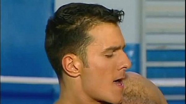 Muscular Hunk Sucks Cock And Gets Fucked In The Ass thumbnail