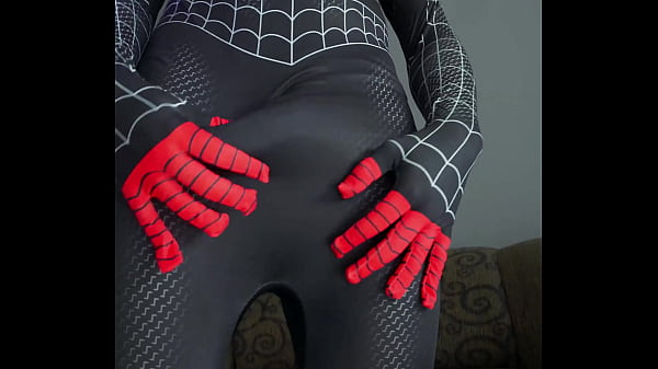 Miles Morales Homem Aranha Cosplay batendo uma_punheta_e gozando bastante bem gostoso GOZO FARTO