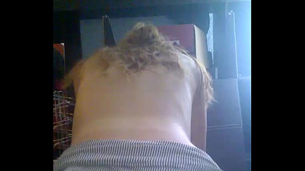 Play MP4 - Solita por el culo&comma; le duele y encanta&excl;