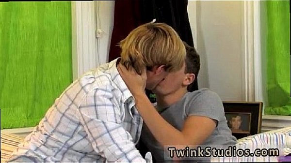 Free gay male porn mpeg videos Levon Meeks is lending Gabriel Kelly a 