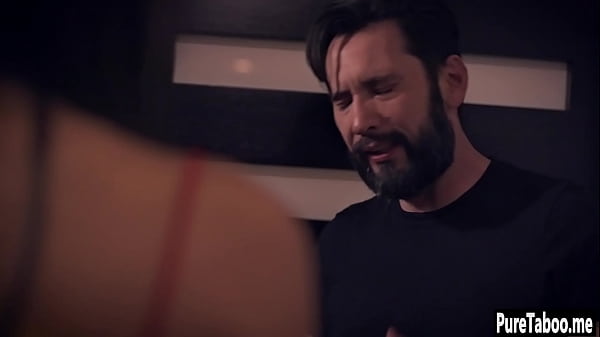 Hot babe swallowed huge penis 