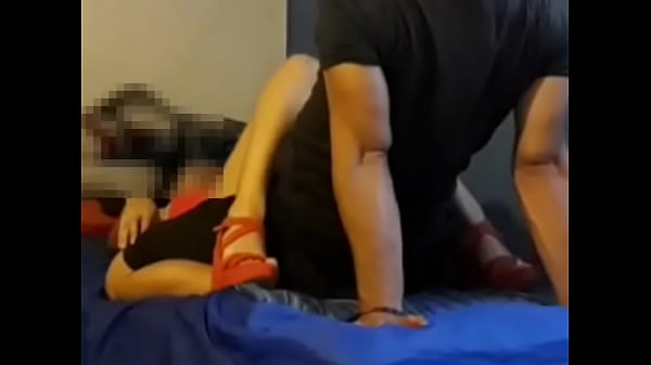 Play MP4 - Rica cogida a la secretaria putita de la oficina