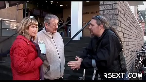 Perverted hooker widens wide and gets pussy_fist fucked hard