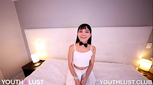 Play MP4 - Anny Kitty Petite cogida entre dos PARTE 1