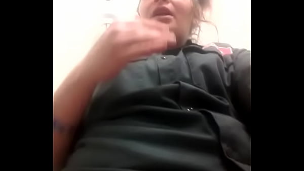 Play MP4 - Milf playing at work