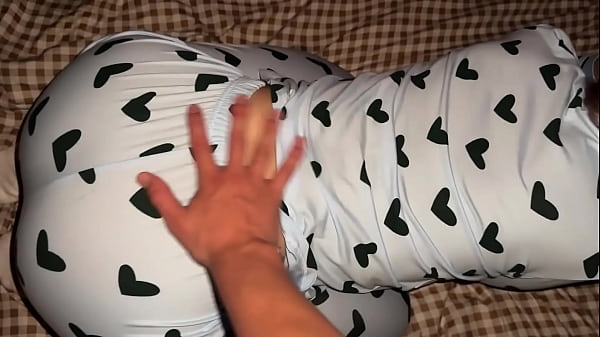 Fucked doggy style stepsister in pajamas and filmed it 