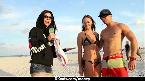 Amateur girl accepts cash for sex from stranger 7