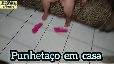 Nonton Trailer: Punheta&ccedil;o Em Casa Estranhos - Completo No Red thumbnail