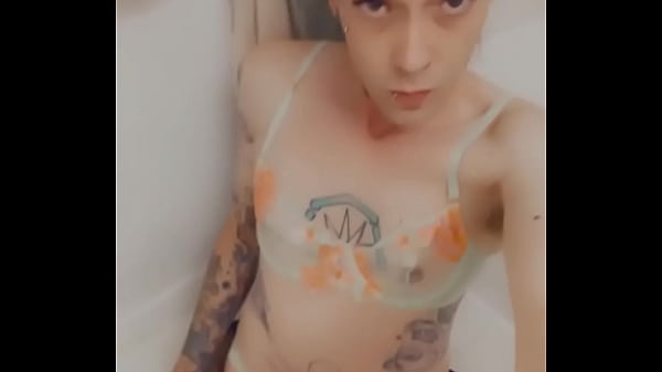 Hot Lingerie Bikini Hotel Girl thumbnail