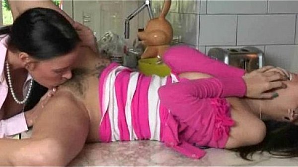 Bushy teen April Oneil and her stepmom Vanilla Deville threeway 