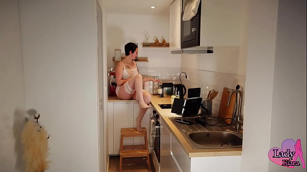 Nonton Apr&egrave;s Cet &eacute;norme Fail Monsieur &agrave; Bien Eu Son Caf&eacute; Et Il Ma Baiser Dans ... thumbnail