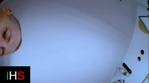 Play MP4 - Curvy brunette milf fuck anal