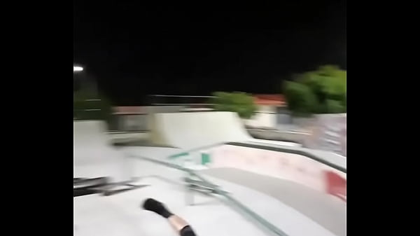 Novinho se fudendo gostoso no skate Pacajus