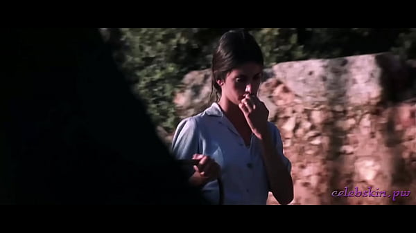 PenelopeCruz Captain Corelli s_Mandolin2001 Celebskin_pw