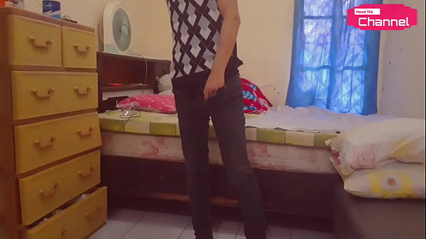 [Hansel Thio Channel] I Jerk Off_On The Morning After New Year Party In ClubWith My Girl Friend Part 1