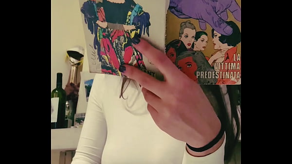 Play MP4 - Girlfriend forgot wearing bra during a party