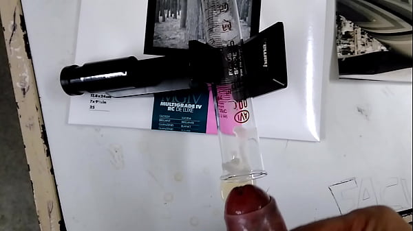 Paja dedicada a una amiga especial que le gusta verme acabar 