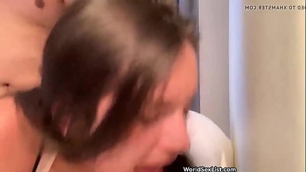 Hornybrunette enjoysa hard_fuck