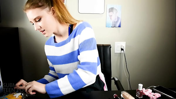 Girl Turns 18 And Celebrates thumbnail