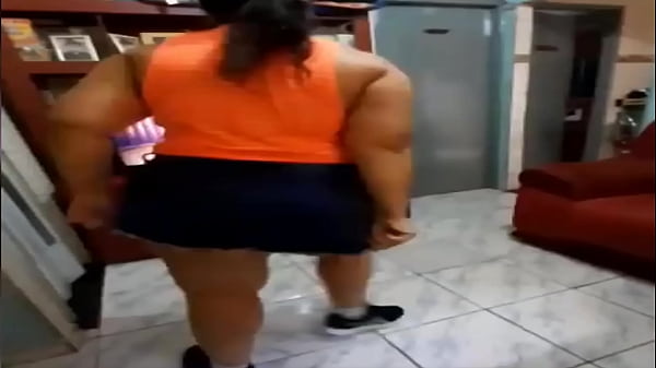 Nonton Cuz&atilde;o Grande Rebolando Cheia De Celulite Cara De Puta thumbnail