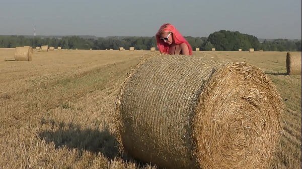 Play MP4 - Bikini&comma; hay rolls and field