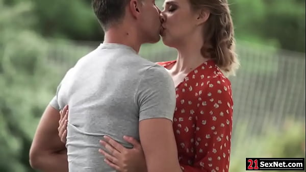 Bf fucking ukrainian girlfriend_outdoors