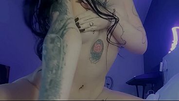 hot brunette just woke up and wants to play with you - Peachgardens
