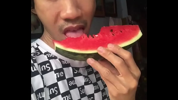 This boy want piss and cum