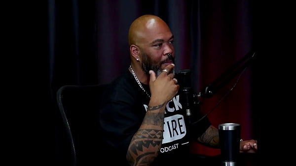 Foi abordada de forma agressiva tem apoio do marido n&atilde;o grava com homens e os conte&uacute;dos aflorou a sua bissexualidade taluane boom watch sheer red 