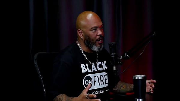 Foi abordada de forma agressiva tem apoio do marido n&atilde;o grava com homens e os conte&uacute;dos aflorou a sua bissexualidade taluane boom watch sheer red 