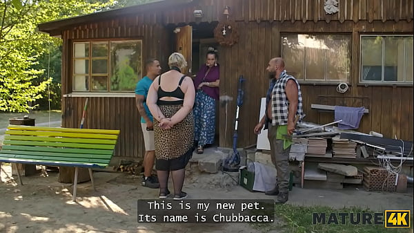 Play MP4 - MATURE4K&period; Blonde with huge ass doesn&rsquo;t mind to cheat on her husband with 2 strangers in public