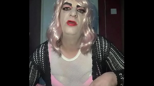 mark wright wants to be humiliated on cam 