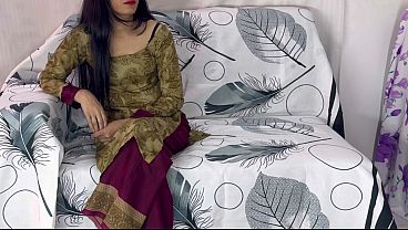 विधवा आंटी ने मुझे अपने घर बुलाया और मुझसे अपनी प्यासी योनि को चाटने और अपने मोटे लिंग से उसे चोदने के लिए कहा। thumbnail