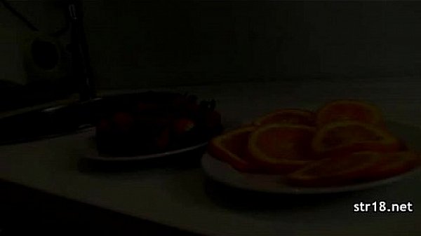 Nonton A Young Couple Make A Sex Tape thumbnail